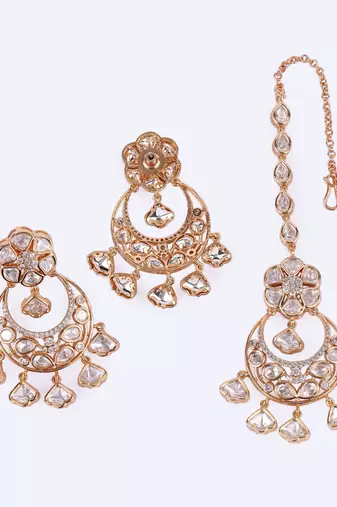 delightful oval shape uncut kundan stone 18 kt gold plated brass choker jewellery set for women