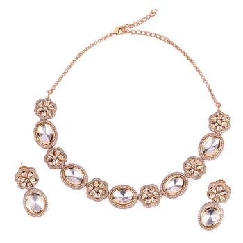 flower and circle shape uncut kundan stone 18 kt gold plated brass choker necklace set for women 1