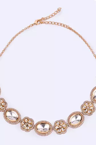flower and circle shape uncut kundan stone 18 kt gold plated brass choker necklace set for women