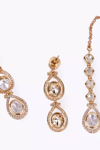 oval and round shape uncut kundan stone 18 kt gold plated brass choker jewellery set for women