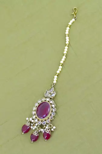 charming circle and leaf design red uncut kundan gold plated collar jewellery set for women