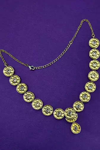 creative round and oval shape uncut kundan gold plated choker jewellery set for women