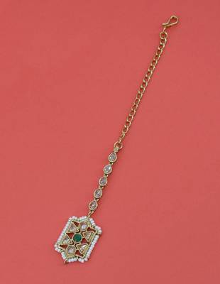 lovely round and trangle shape green uncut kundan gold plated collar jewellery set for women 3