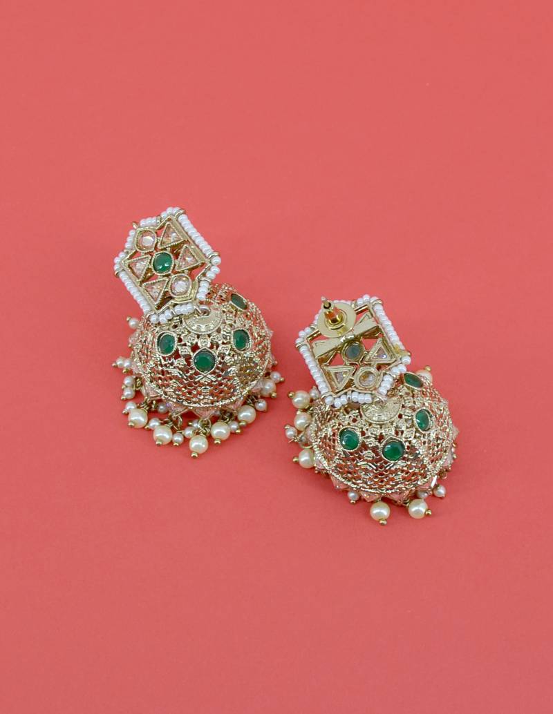 lovely round and trangle shape green uncut kundan gold plated collar jewellery set for women
