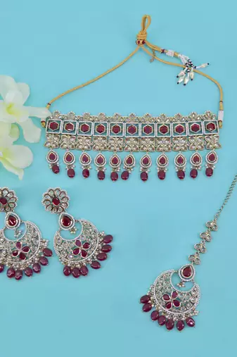 modish oval and flower shape uncut kundan gold plated collar jewellery set for women