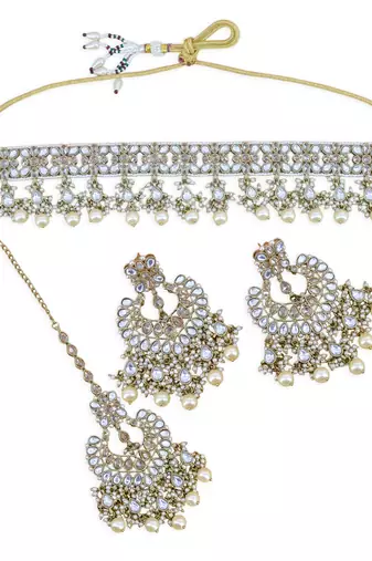 lavish oval and flower shape uncut kundan gold plated collar jewellery set for women