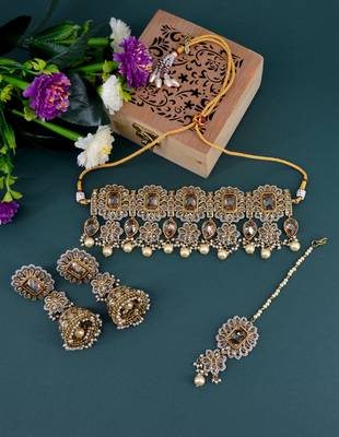 glorious oval and flower shape uncut kundan gold plated collar jewellery set for women 1