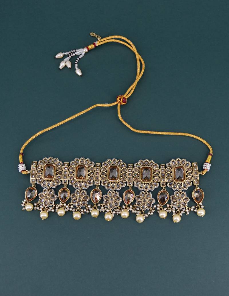 glorious oval and flower shape uncut kundan gold plated collar jewellery set for women