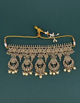 stylish flower and chandelier shape uncut kundan gold plated choker jewellery set for women 2