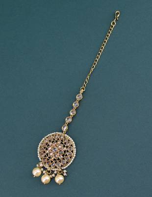 stylish flower and round shape uncut kundan gold plated choker jewellery set for women 2