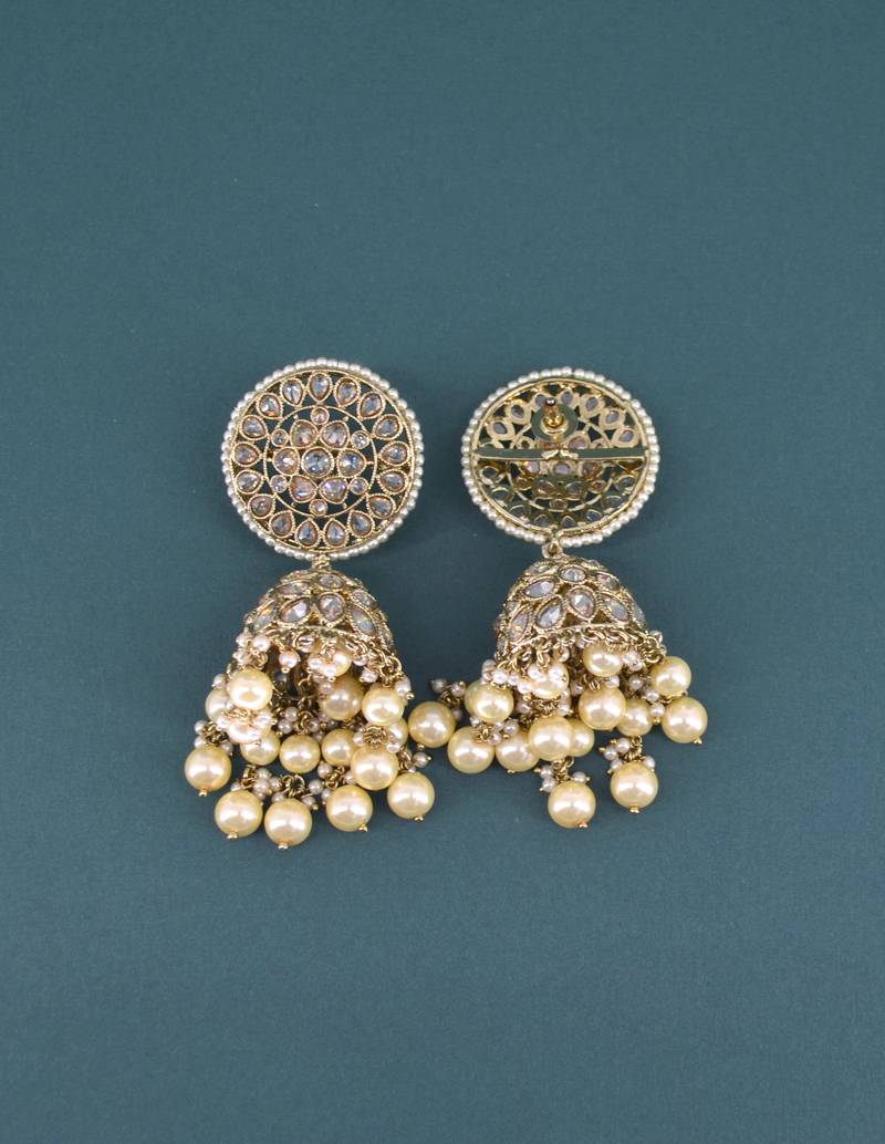 stylish flower and round shape uncut kundan gold plated choker jewellery set for women