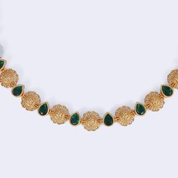 flowing round and oval shape kundan brass gold plated choker jewellery set for women 3