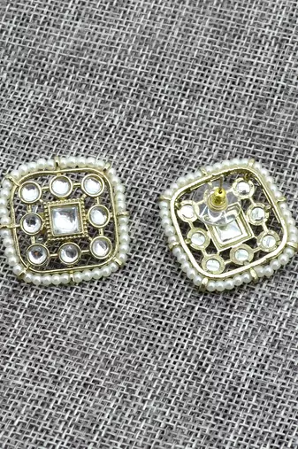 elegant square shape pearls antique gold plated choker neckalace set with maangtikka for women