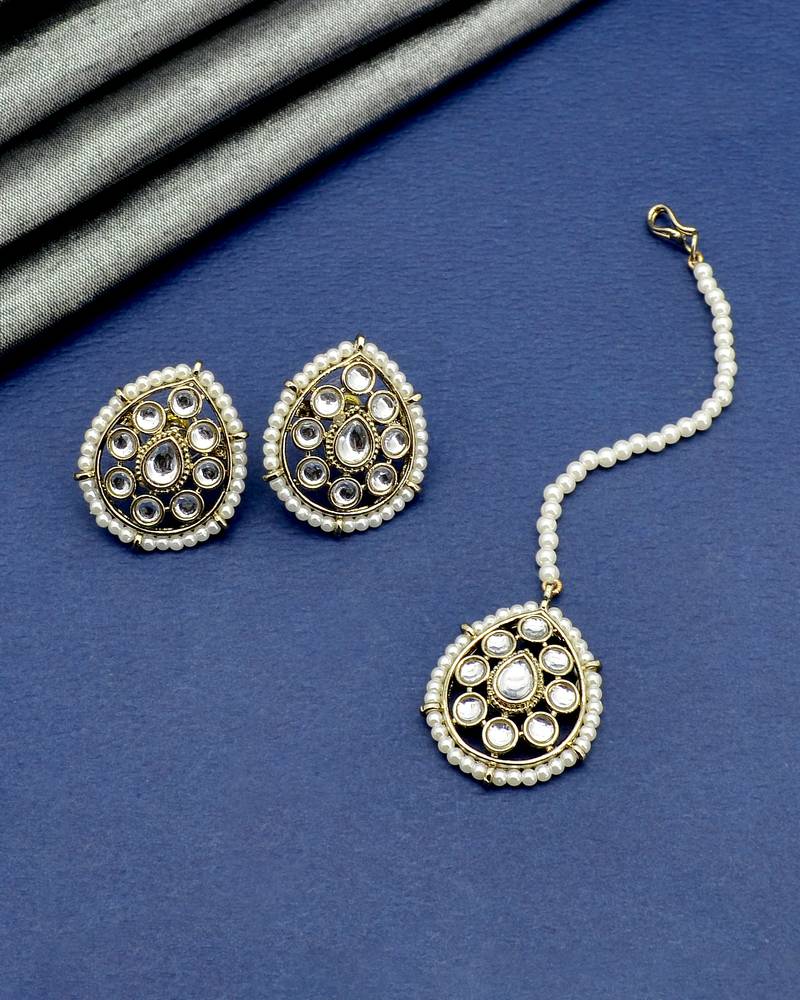 creative oval shape pearls antique gold plated choker neckalace set with maangtikka for women