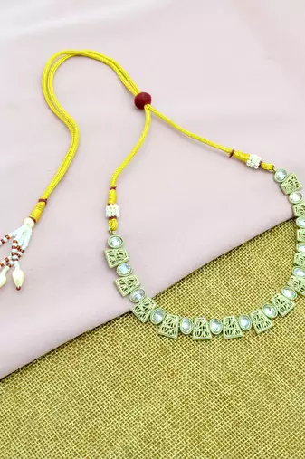 round and square shape brass antique gold plated choker neckalace set with maangtikka for women