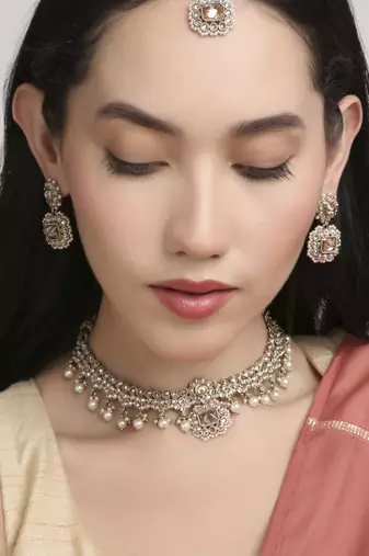 astonish round and circle shape kundan antique gold plated choker jewellery set for women