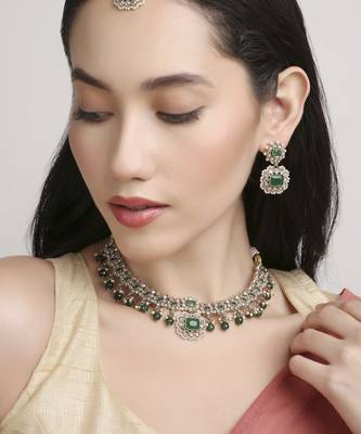 dazzling round and circle shape brass kundan antique gold plated choker jewellery set for women 1