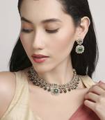 dazzling round and circle shape brass kundan antique gold plated choker jewellery set for women