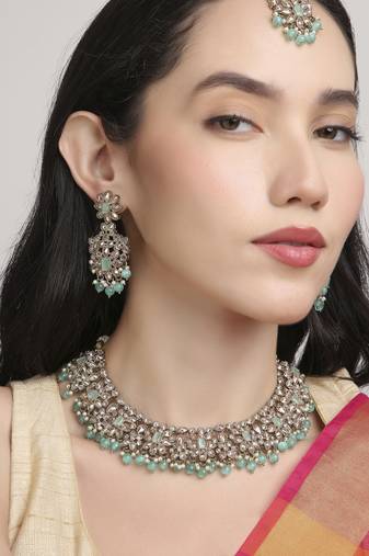 glamorous flower design kundan antique gold plated choker jewellery set for women
