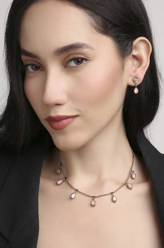flowing oval shape brass kundan antique gold plated choker necklace set for women