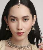 glimmery flower design pearl kundan antique gold plated choker jewellery set for women