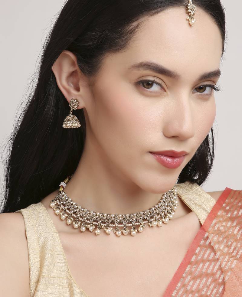 glimmery flower design pearl kundan antique gold plated choker jewellery set for women