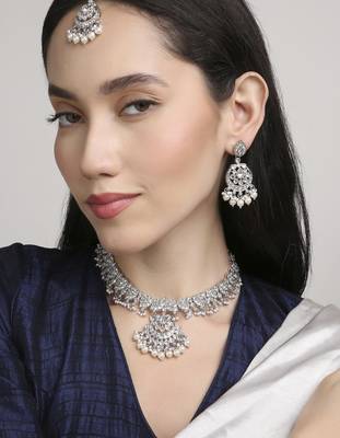 marvellous paisley design half-moon shape kundan silver plated choker jewellery set for women 4