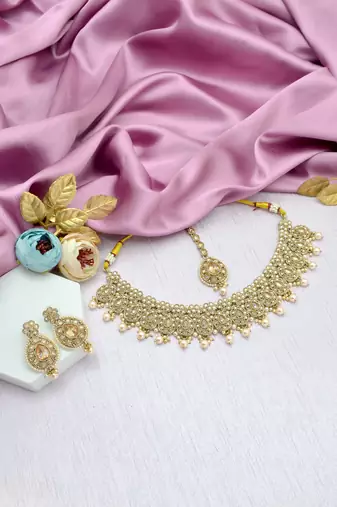 lavish flower and oval shape kundan antique gold plated choker jewellery set for women