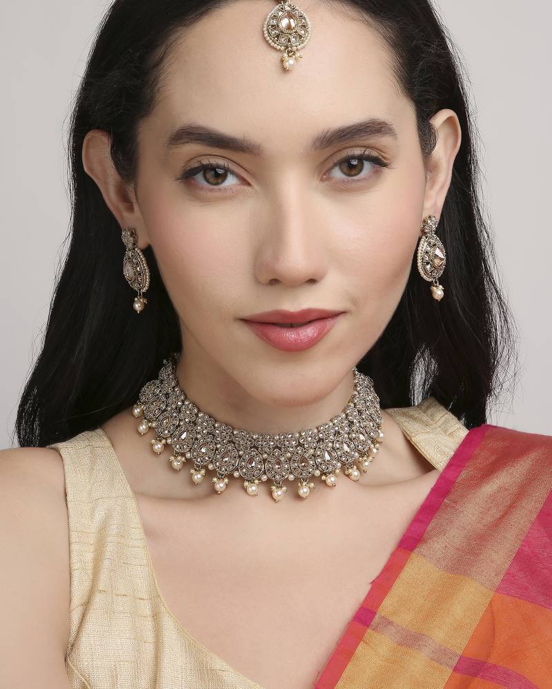 lavish flower and oval shape kundan antique gold plated choker jewellery set for women