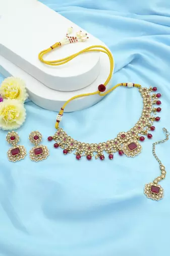 modish square and round shape kundan antique gold plated choker jewellery set for women