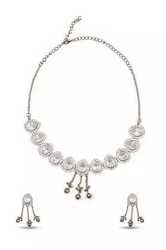 graceful oval shape white kundan antique gold plated choker necklace set for women