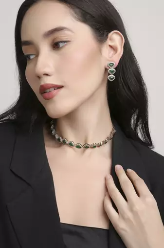 lavish traingle shape green kundan brass antique gold plated choker necklace set for women