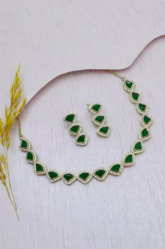 lavish traingle shape green kundan brass antique gold plated choker necklace set for women