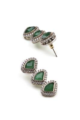 lavish traingle shape green kundan brass antique gold plated choker necklace set for women 5