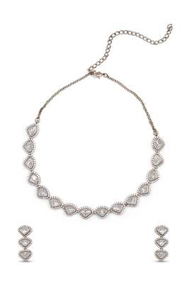lovely traingle shape white kundan brass antique gold plated choker necklace set for women 4