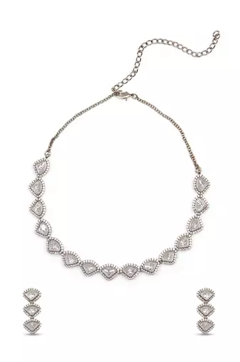 lovely traingle shape white kundan brass antique gold plated choker necklace set for women