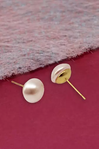 splendid round shape mother of pearl 1 pair gold plated stud earring for women and girls