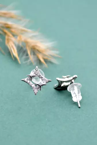 stylish star design cz brass silver plated stud earring for women and girls