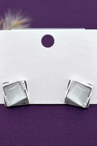 lovely round shape cz brass silver plated stud earring for women and girls