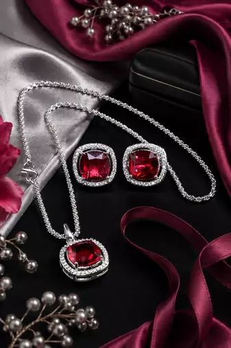 Rhodium finish luxe radiance necklace set