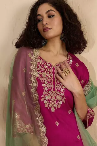 Women floral embroidered regular sequinned silk crepe kurta with sharara & with dupatta