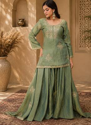 Women floral embroidered regular sequinned silk blend crepe kurta with sharara & with dupatta 2