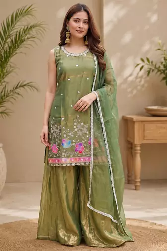 Women ethnic motifs embroidered regular thread work kurta with trousers & with dupatta