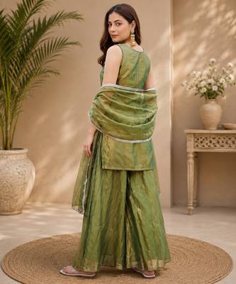 Women ethnic motifs embroidered regular thread work kurta with trousers & with dupatta 5