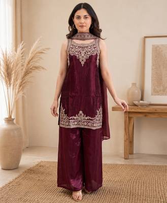 Women ethnic motifs embroidered regular thread work kurta with palazzos & with dupatta 1