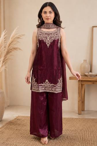 Women ethnic motifs embroidered regular thread work kurta with palazzos & with dupatta