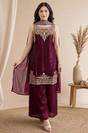 Women ethnic motifs embroidered regular thread work kurta with palazzos & with dupatta