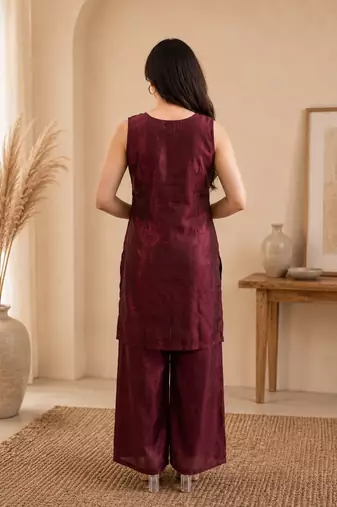 Women ethnic motifs embroidered regular thread work kurta with palazzos & with dupatta