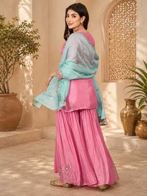 Women floral embroidered regular thread work kurta with trousers & with dupatta 4