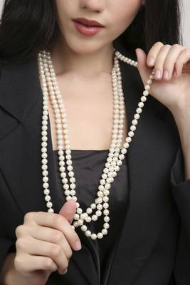flowing mother of pearl 3 layer brass kundan antique gold plated long haram pearl mala for women 4